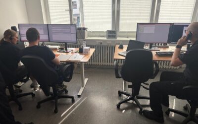 Fit für Sonderlagen: Feuerwehr Warburg bildet Einsatzsachbearbeiter aus